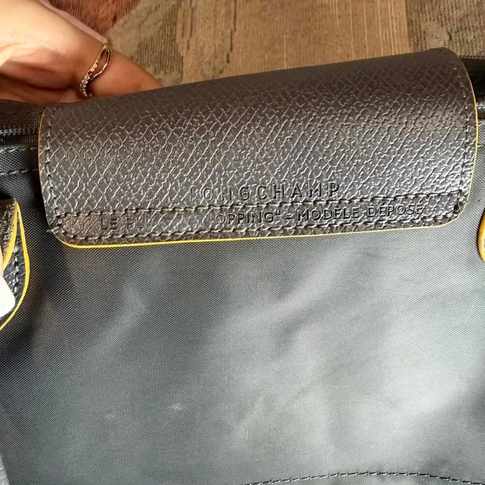 Longchamp Women's Black and Grey Bag